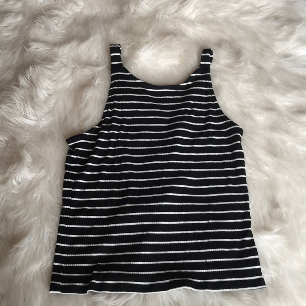 NWOT American Eagle Crop Top